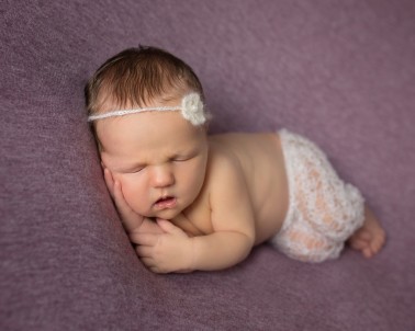 Knitted newborn props - FLOWER HEADBAND