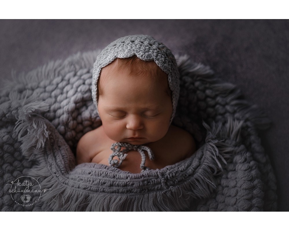Beautiful newborn photo hat - MIMI BONNET
