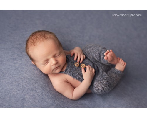 Lovely newborn photo set - TOMMY - ROMPERS & HAT
