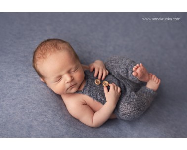 Lovely newborn photo set - TOMMY - ROMPERS & HAT