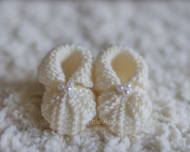 NEWBORN PROPS - LITTLE SHOES