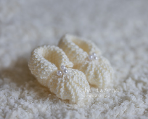NEWBORN PROPS - LITTLE SHOES