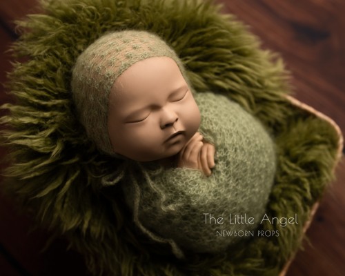 Best newborn photo props - DREAMY WRAP & BONNET