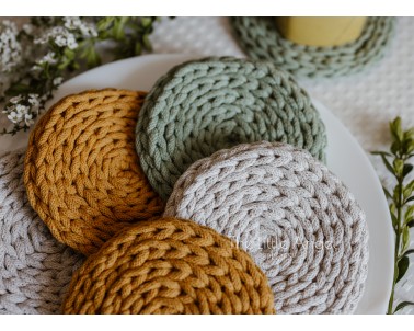 Szydełkowe podstawki pod kubek - Little Angel Props