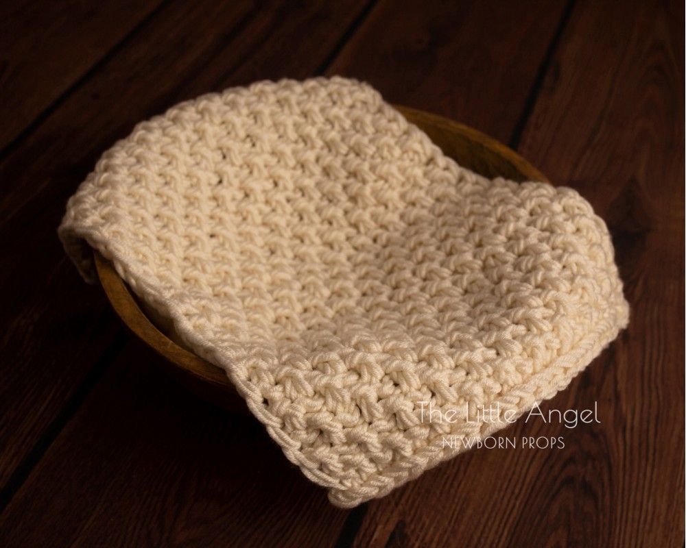 CHUNKY KNITTED BLANKET - PEPE - Little Angel Props